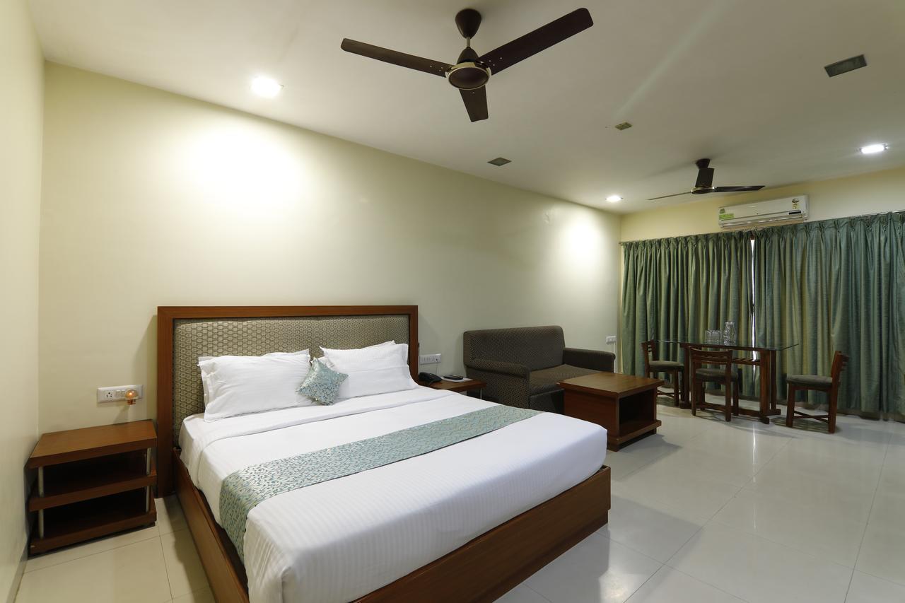 AMAZINN VILLA Neatspace Hotel Lonavala Buitenkant foto